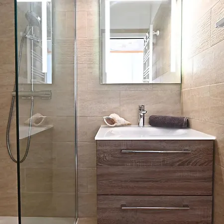 Le Village - C5 235 By Interhome *